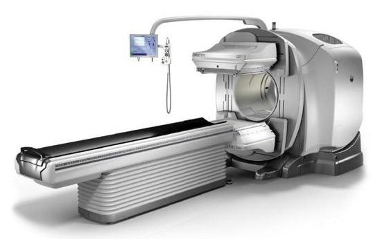 Refurbished GE NM/CT 870 CZT SPECT/CT System